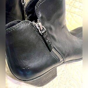 Frye leather boots ladies 10 black